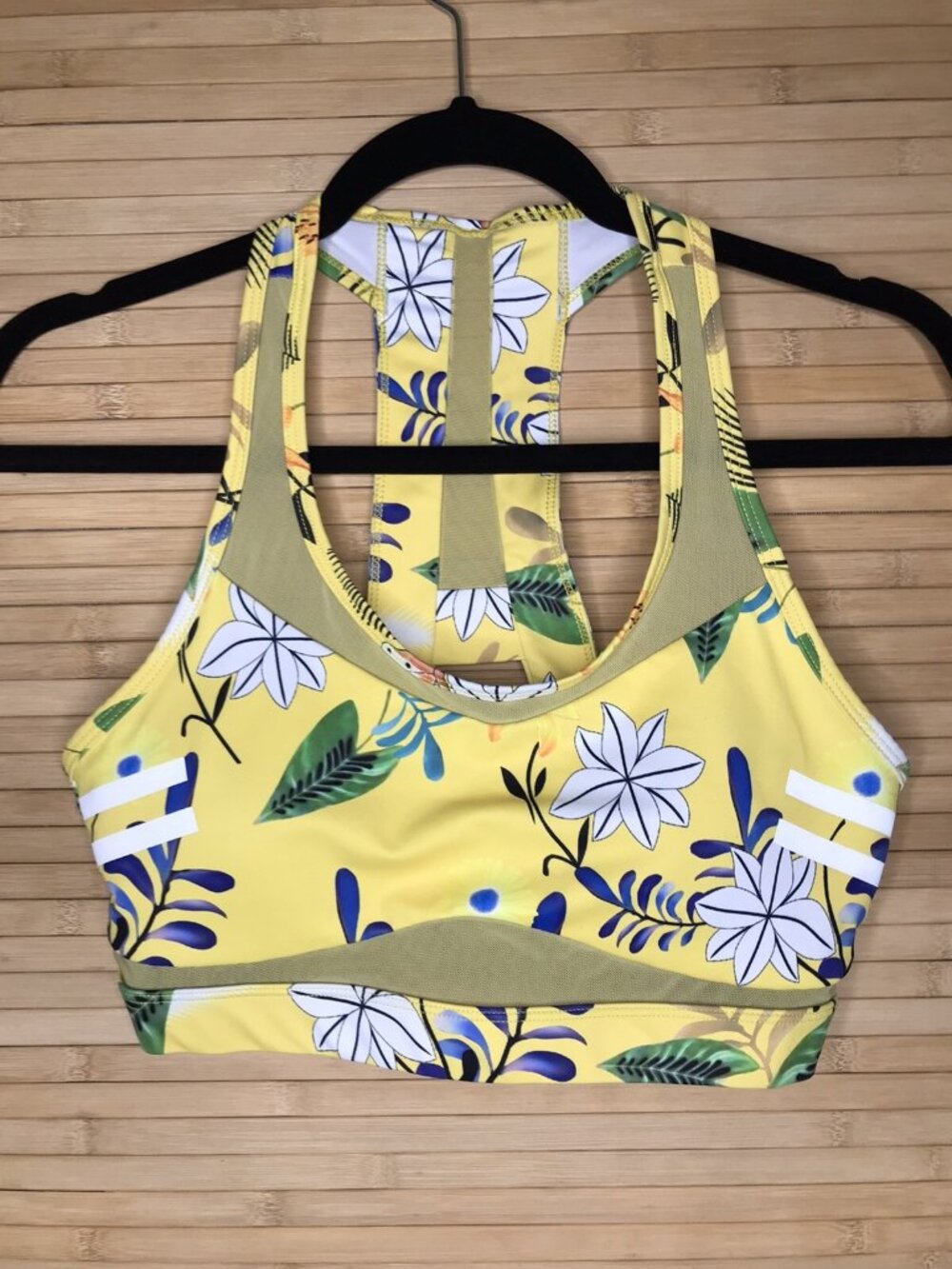 ZYIA ACTIVE Size M Yellow Floral Reflective Light n Tight Mesh Sports Bra